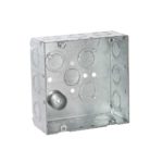 Caja-cuadrada-de-4-11-16-2-1-8-de-profundidad-KO-de-1-2-y-15-KO-teécnico-091-257